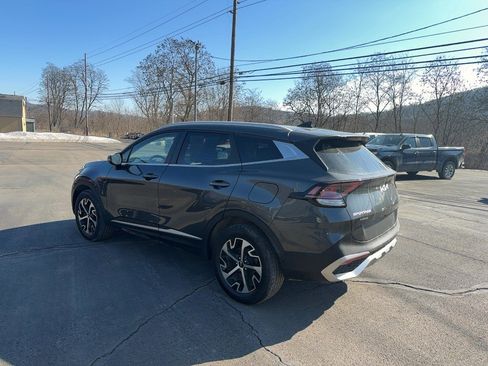Used 2023 Kia Sportage EX image 7