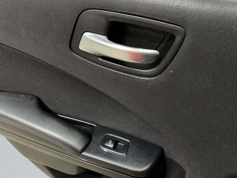 Used 2018 Dodge Charger SXT w/ Blacktop Package image 42