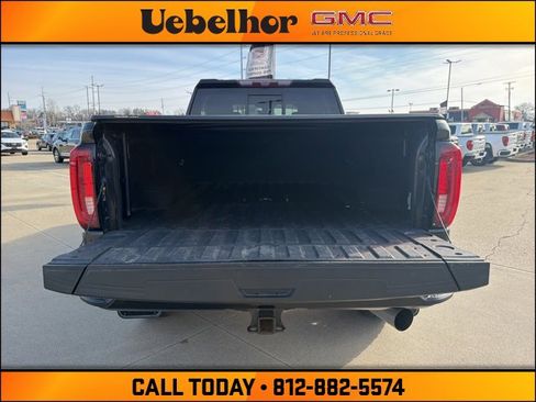 Used 2021 GMC Sierra 2500 Denali w/ Denali Black Diamond Edition image 9