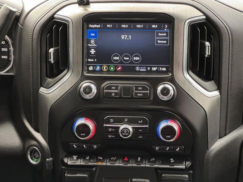 Used 2022 GMC Sierra 2500 Denali image 16