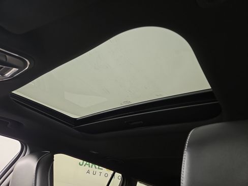 Used 2023 Jeep Grand Cherokee L Laredo image 22