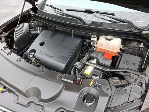 Used 2021 Chevrolet Traverse LT AWD/4WD image 26