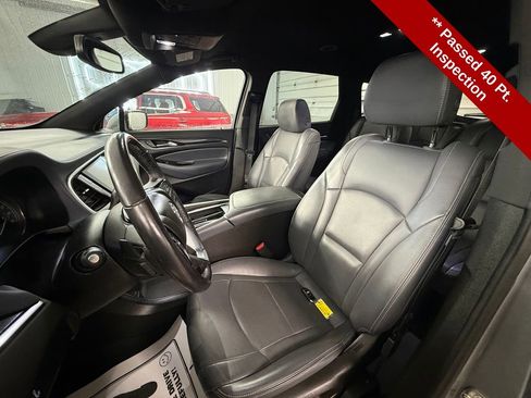 Used 2023 Buick Enclave Essence w/ Sport Touring Edition image 15