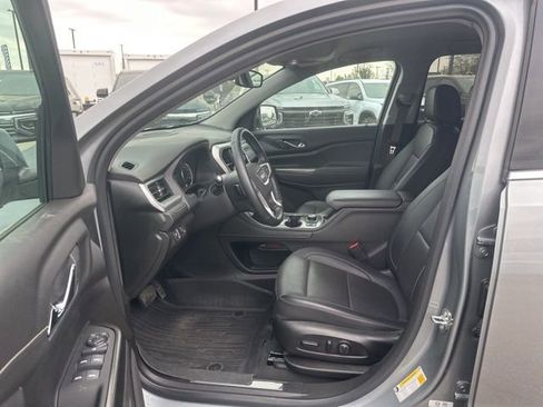 Used 2023 GMC Acadia SLT AWD/4WD image 16