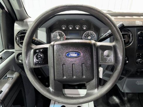 Used 2016 Ford F250 XL w/ Power Equipment Group AWD/4WD image 18