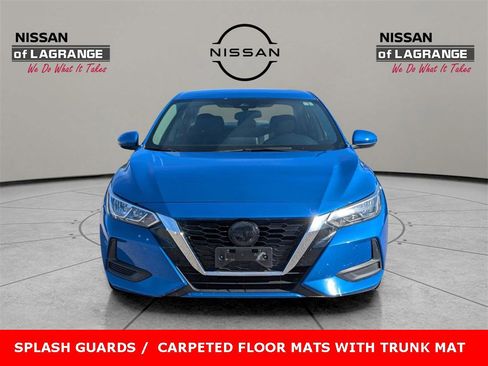 Used 2022 Nissan Sentra SV image 2