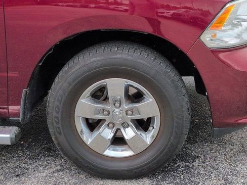 Used 2017 RAM 1500 Express RWD image 10