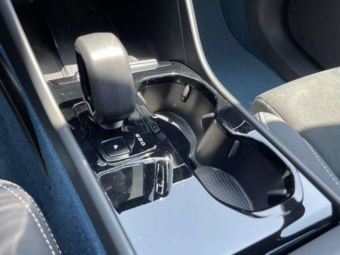 Used 2023 Volvo XC40 Recharge Ultimate AWD/4WD image 21