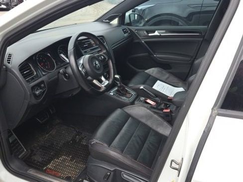 Used 2015 Volkswagen GTI SE image 11