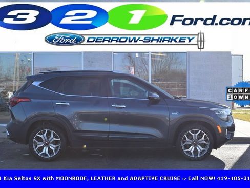 Used 2021 Kia Seltos SX w/ SX Sunroof Package image 3