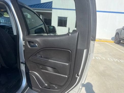 Used 2017 Chevrolet Colorado LT w/ LT Convenience Package RWD image 36