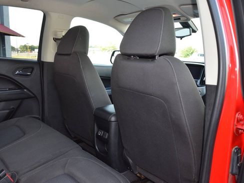 Used 2020 Chevrolet Colorado LT RWD image 44
