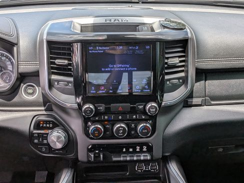Used 2020 RAM 1500 Laramie AWD/4WD image 17