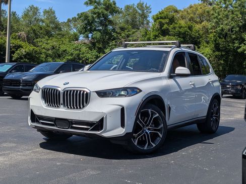 Used 2024 BMW X5 xDrive40i w/ Premium Package AWD/4WD image 1