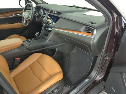 Used 2021 Cadillac XT5 Premium Luxury FWD image 37