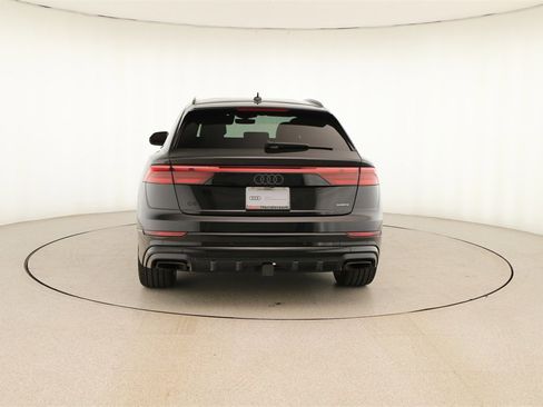 Certified 2025 Audi Q8 Prestige w/ Prestige Package image 5