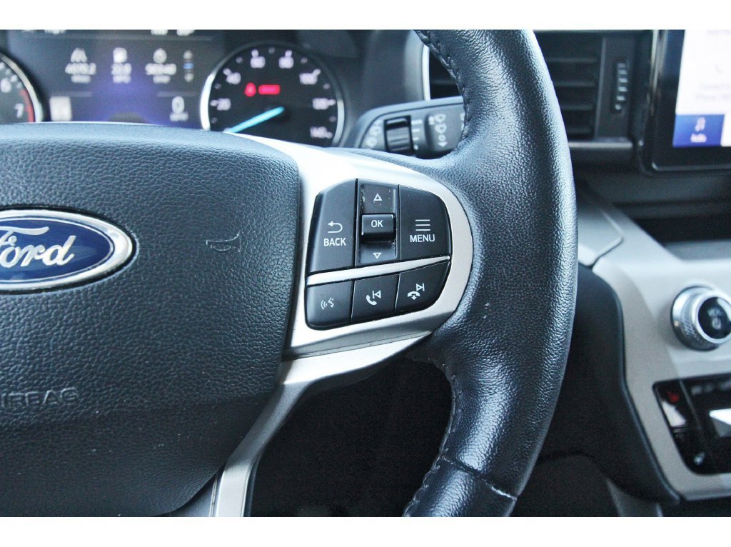 Certified 2022 Ford Explorer XLT w/ Equipment Group 202A RWD image 24