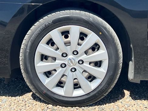 Used 2018 Nissan Sentra S FWD image 33