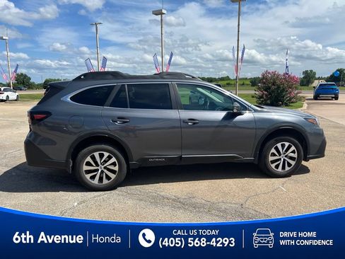 Used 2021 Subaru Outback Premium AWD/4WD image 4
