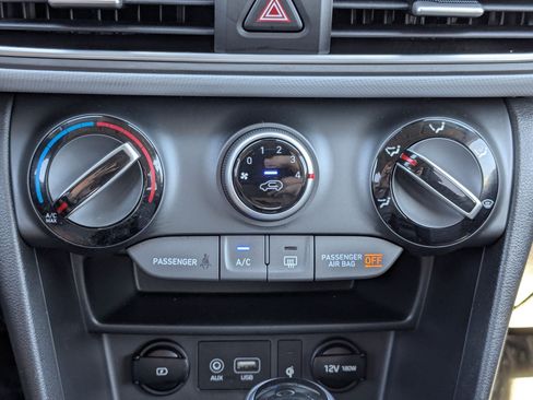 Certified 2021 Hyundai Kona SEL Plus AWD/4WD image 27
