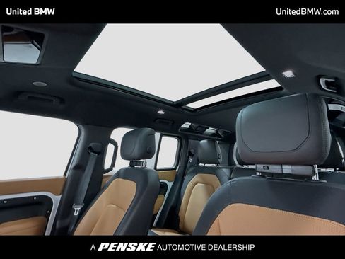 Used 2024 Land Rover Defender 110 X-Dynamic SE AWD/4WD image 12