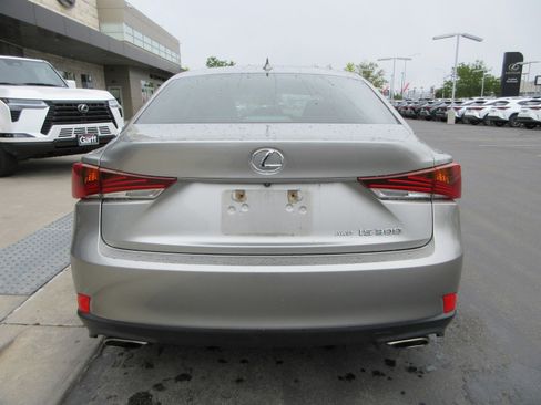 Used 2018 Lexus IS 300 AWD image 7