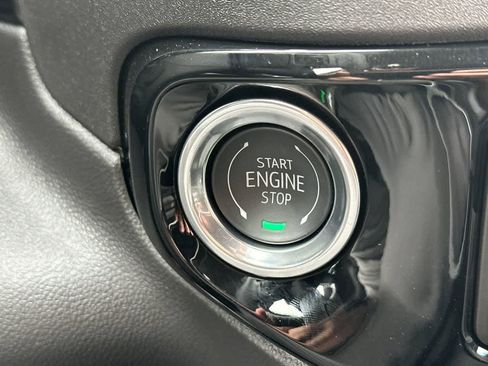 New 2026 GMC Sierra 1500 Elevation image 29