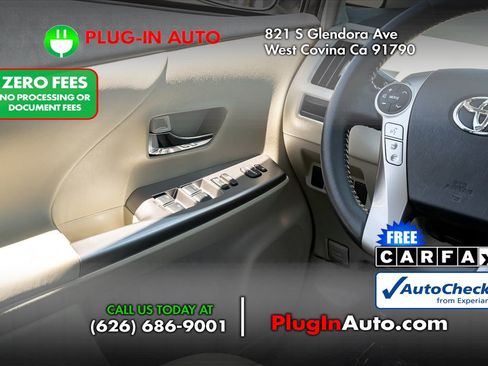 Used 2015 Toyota Prius V Four FWD image 13