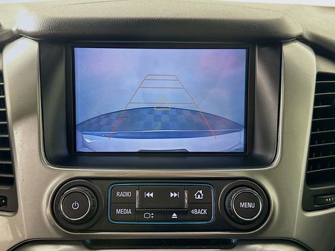 Used 2018 Chevrolet Suburban Premier image 14