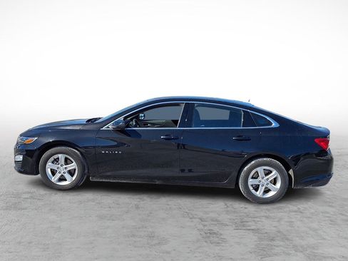 Used 2024 Chevrolet Malibu LT image 2