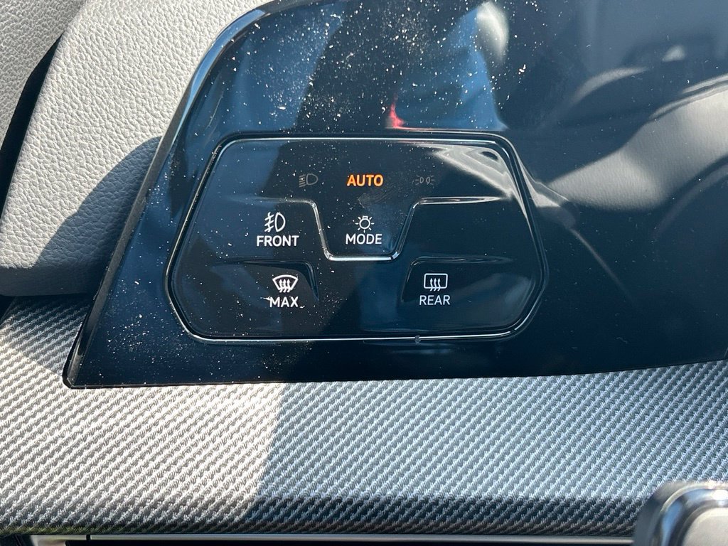 New 2026 Volkswagen GTI SE FWD image 30