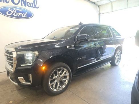 Used 2021 GMC Yukon XL SLT w/ SLT Premium Package AWD/4WD image 34
