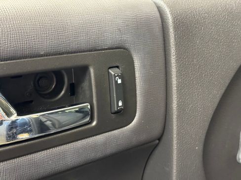 Used 2019 Ford Flex SE FWD image 9