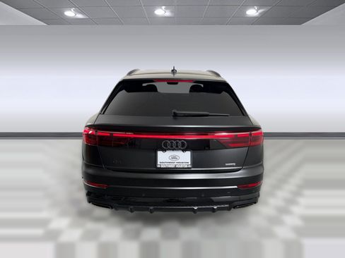 Used 2025 Audi Q8 Prestige w/ Prestige Package AWD/4WD image 10