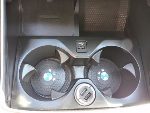 Used 2022 BMW X6 xDrive40i w/ Executive Package image 26