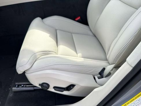 New 2026 Volvo XC60 B5 Ultra w/ Protection Package Premier image 20