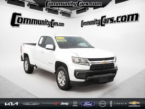 Used 2021 Chevrolet Colorado LT w/ Fleet Safety Package image 11
