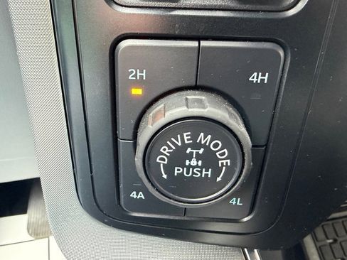 Used 2023 Ford F150 Limited image 13