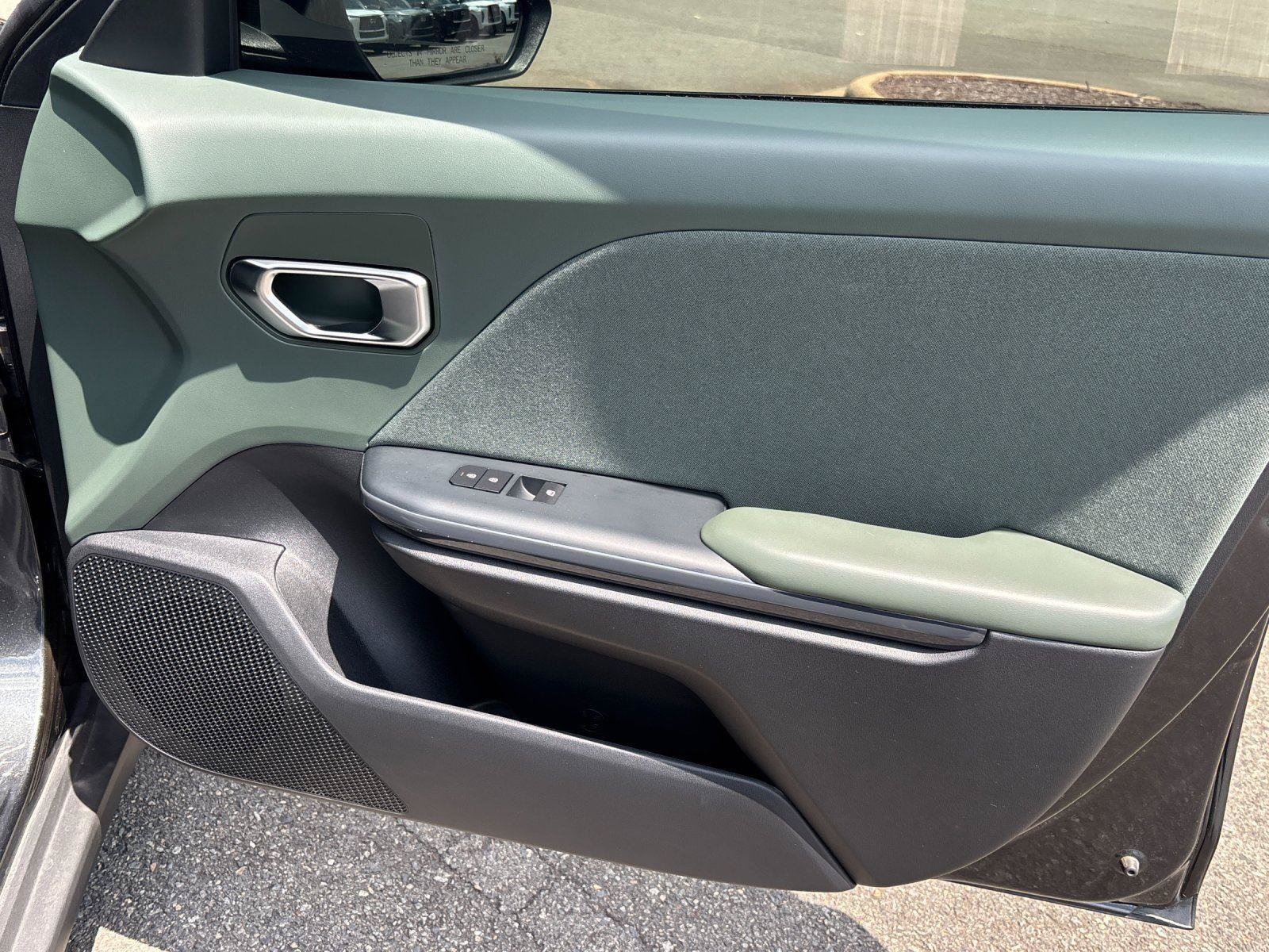 Used 2025 Kia K4 EX FWD image 39