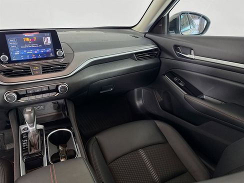 Used 2025 Nissan Altima 2.5 SR image 22