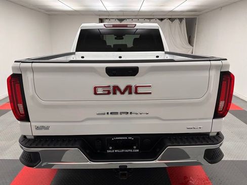 Used 2026 GMC Sierra 1500 SLT AWD/4WD image 5