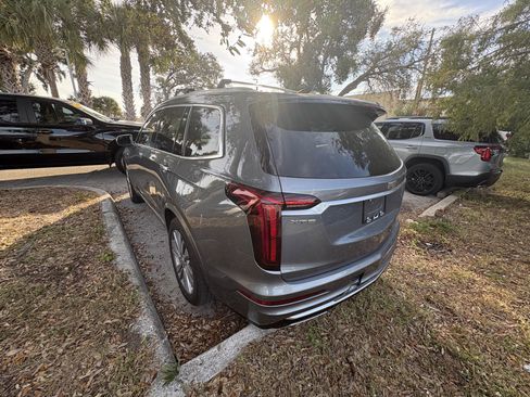 Used 2020 Cadillac XT6 Premium Luxury image 5