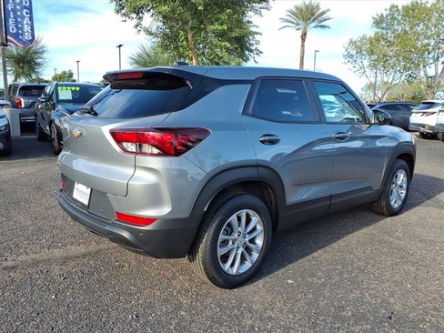 Used 2024 Chevrolet TrailBlazer LS w/ LS Convenience Package image 5