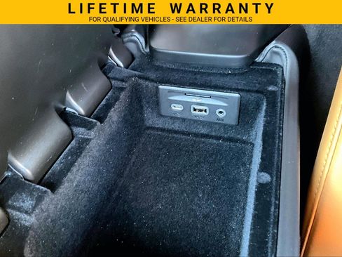 Used 2021 Chevrolet Corvette Stingray Premium Cpe w/ Z51 Performance Package RWD image 27