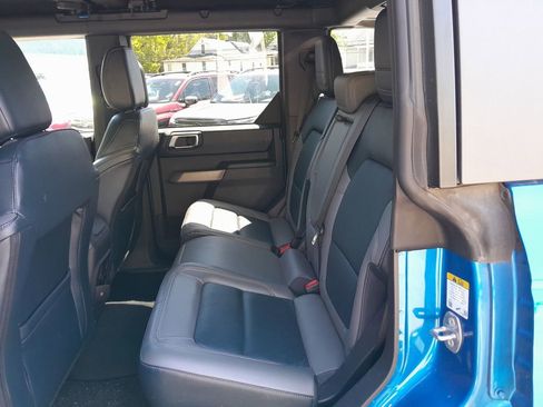 Used 2023 Ford Bronco Outer Banks AWD/4WD image 30