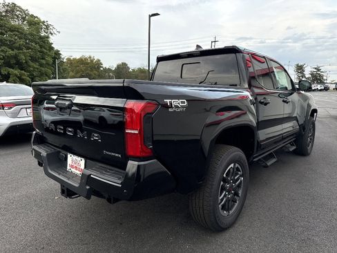 New 2025 Toyota Tacoma TRD Sport AWD/4WD image 17