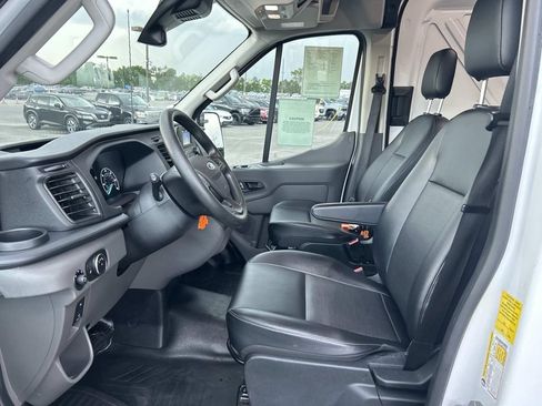 Used 2022 Ford Transit 250 148 High Roof RWD image 25