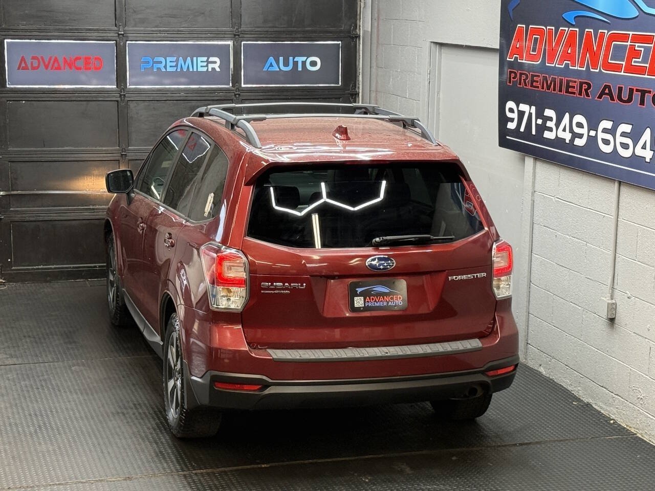 Used 2018 Subaru Forester 2.5i Premium w/ Protection Package #3 AWD/4WD image 3