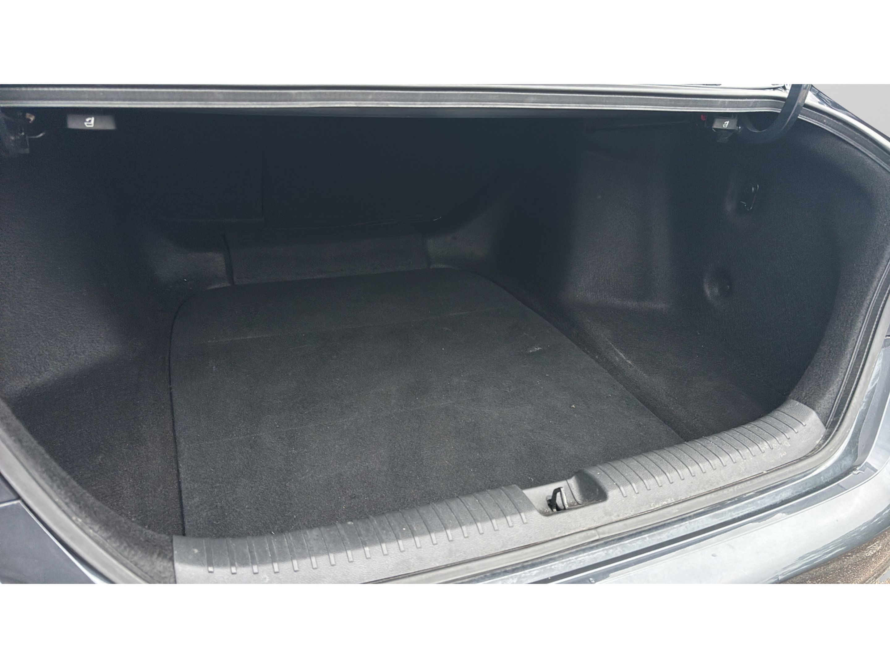 Used 2023 Honda Accord EX image 13