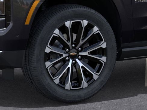 New 2026 Chevrolet Suburban High Country image 9